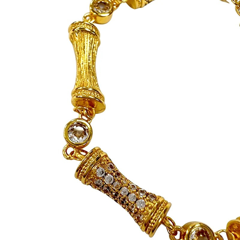 Close-up of the bamboo-shaped gold links
